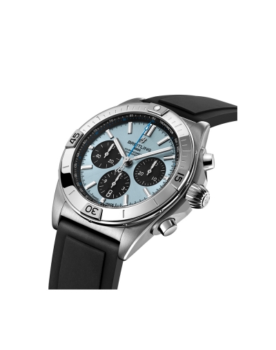 Montre Breitling Chronomat B01 automatique cadran bleu glacier bracelet caoutchouc noir 42 mm