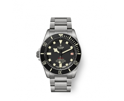 Montre Tudor Pelagos LHD automatique cadran noir bracelet en titane 42 mm