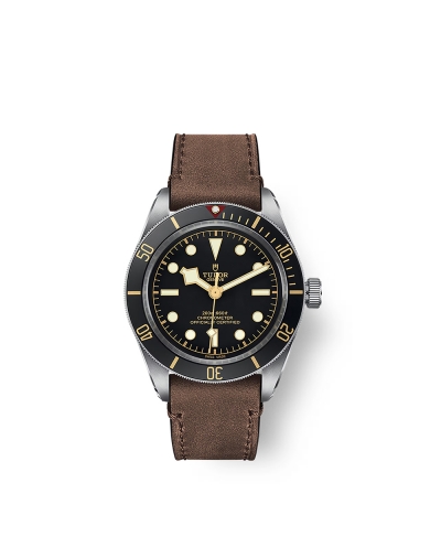 Montre Tudor Black Bay Fifty-Eight automatique cadran noir bracelet en cuir brun 39 mm