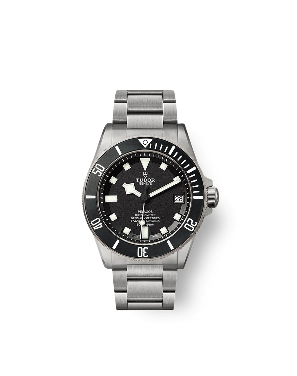 Montre Tudor Pelagos automatique cadran noir avec index blancs bracelet en titane 42 mm