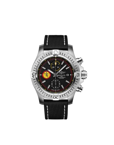 Montre Breitling Avenger Swiss Air Force Team automatique cadran noir bracelet en cuir de veau noir 45 mm