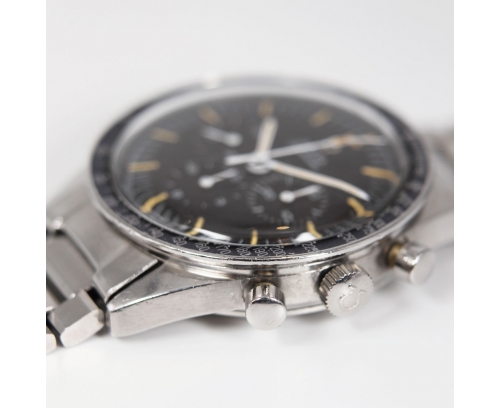 Montre Omega Speedmaster Moonwatch chronographe cadran noir bracelet acier 40 mm