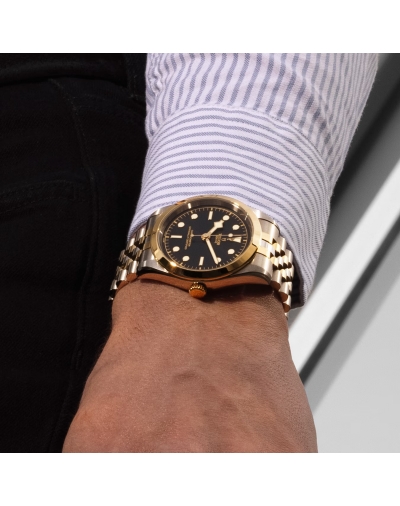 Montre Tudor Black Bay S&G automatique cadran noir bracelet en acier et or jaune 41 mm