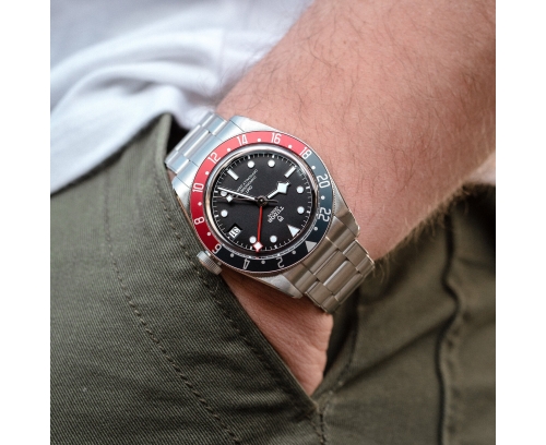 Montre Tudor Black Bay GMT automatique cadran noir bracelet acier 41 mm