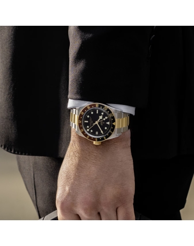 Montre Tudor Black Bay GMT automatique cadran noir bracelet en acier et or jaune 41 mm