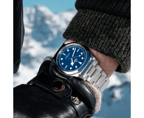 Montre Tudor Black Bay automatique cadran bleu bracelet acier 41 mm