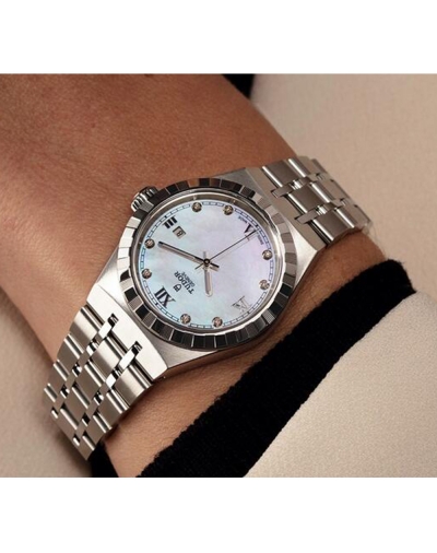 Montre Tudor Royal automatique cadran nacre blanche index diamants bracelet acier 34 mm