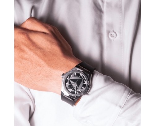 Montre Hublot Classic Fusion Orlinski Titanium automatique cadran noir bracelet caoutchouc noir 40 mm