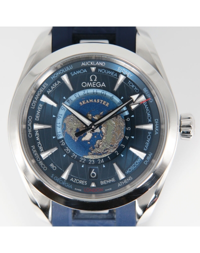 Montre Omega Seamaster Aqua Terra GMT Worldtimer automatique acier cadran bleu bracelet acier 43mm
