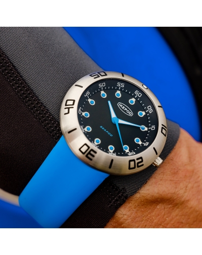 Montre Ikepod Seapod S002 Jacques automatique cadran bleu bracelet bleu en silicone 46 mm