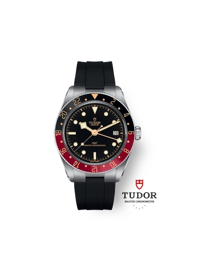 Montre Tudor Black Bay 58 GMT automatique cadran noir bracelet caoutchouc 39 mm