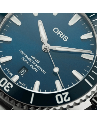 Montre Oris Aquis Date automatique cadran bleu bracelet acier 41,50 mm