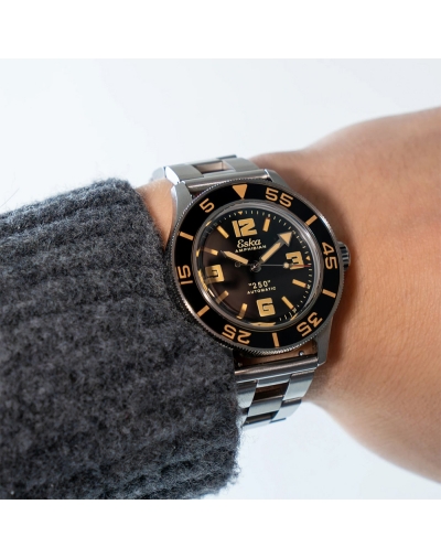 Montre Eska Amphibian 250 Black Shark boîtier en acier, 40 mm, bracelet en acier